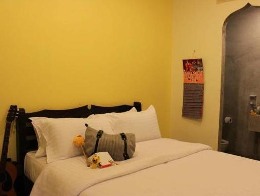 Tid Tarad Hostel HHQ Buitenkant foto